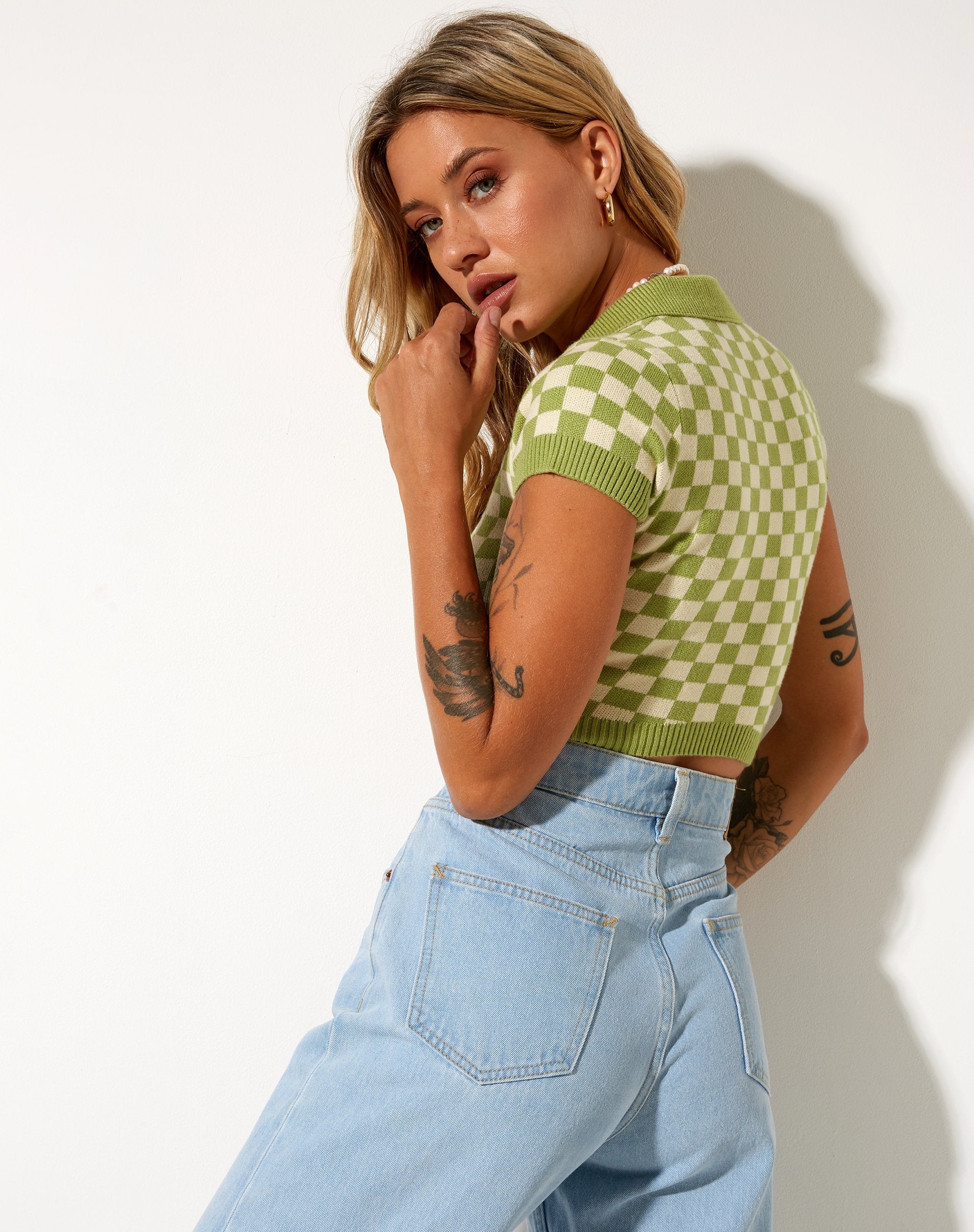Afbeelding van Tamma Crop Top in Crochet Checkerboard Green and Cream