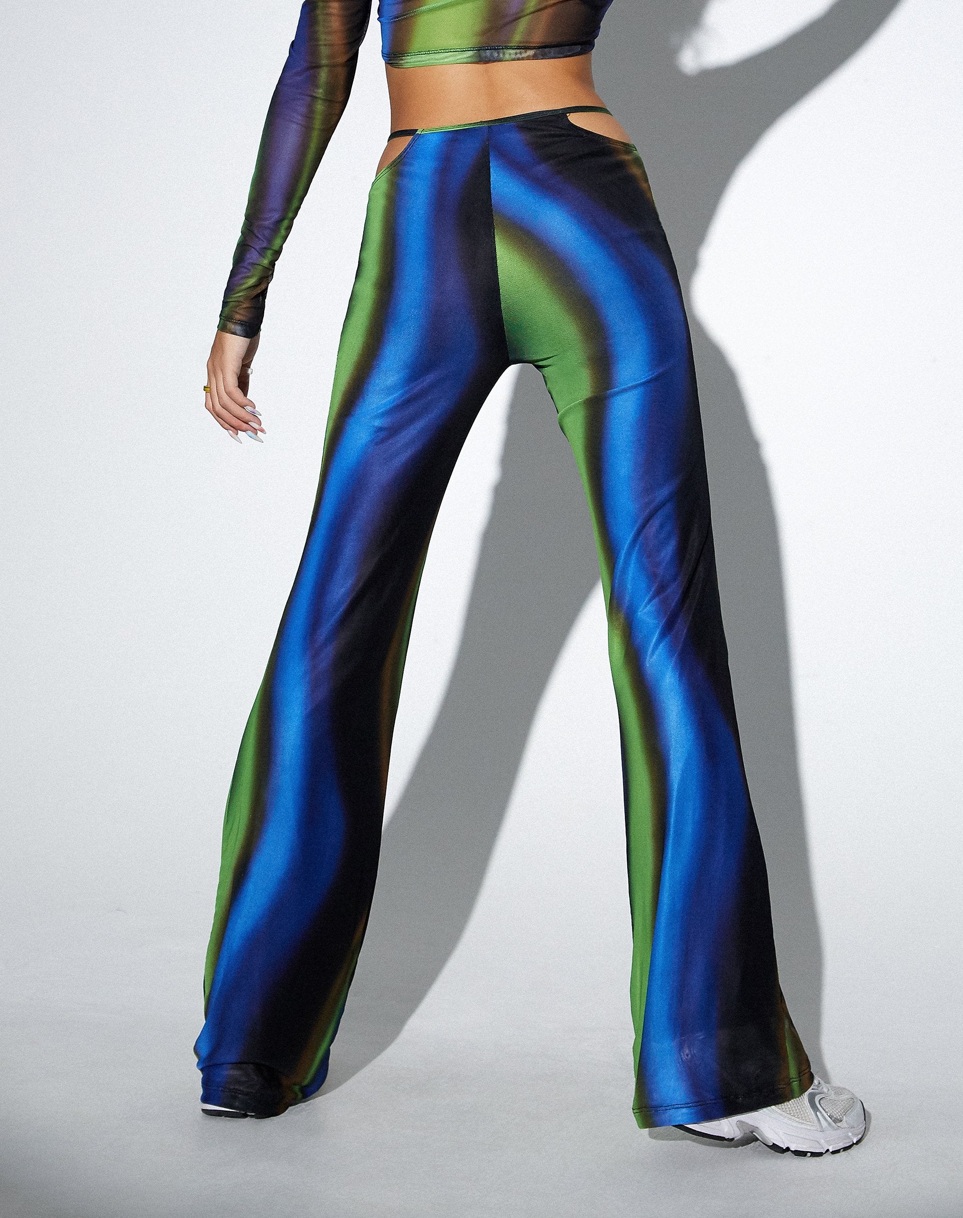 Afbeelding van MOTEL X OLIVIA NEILL Mares Flare Broek in Solarized Groen en Blauw