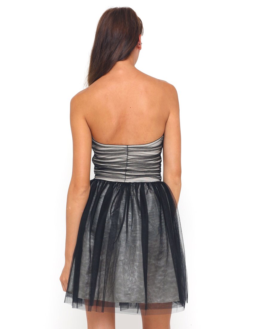 Motel Teardrop Prom Dress in Zwart en Nude Mesh