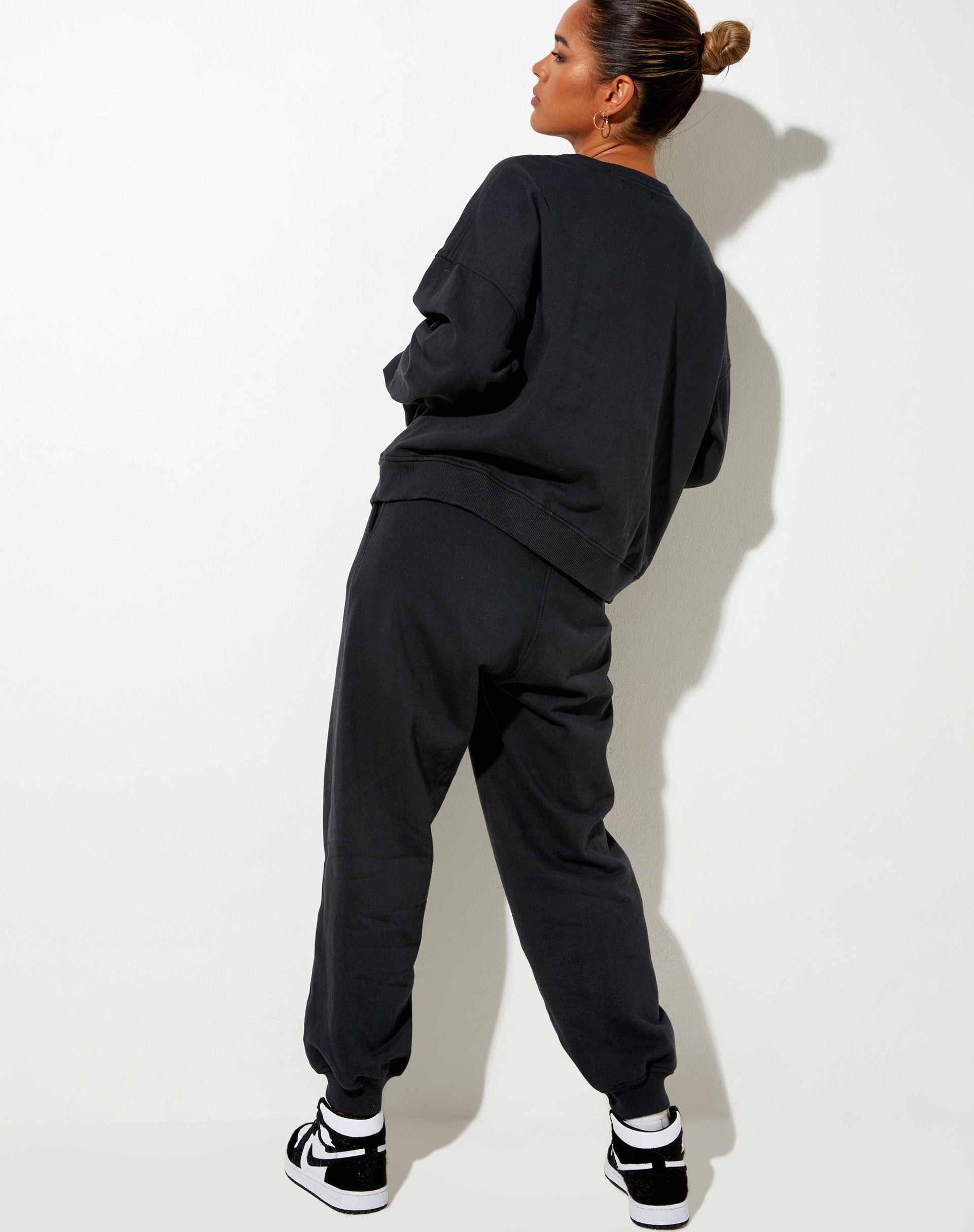 Afbeelding van Ted Sweatshirt in Vintage Zwart Bitterzoet