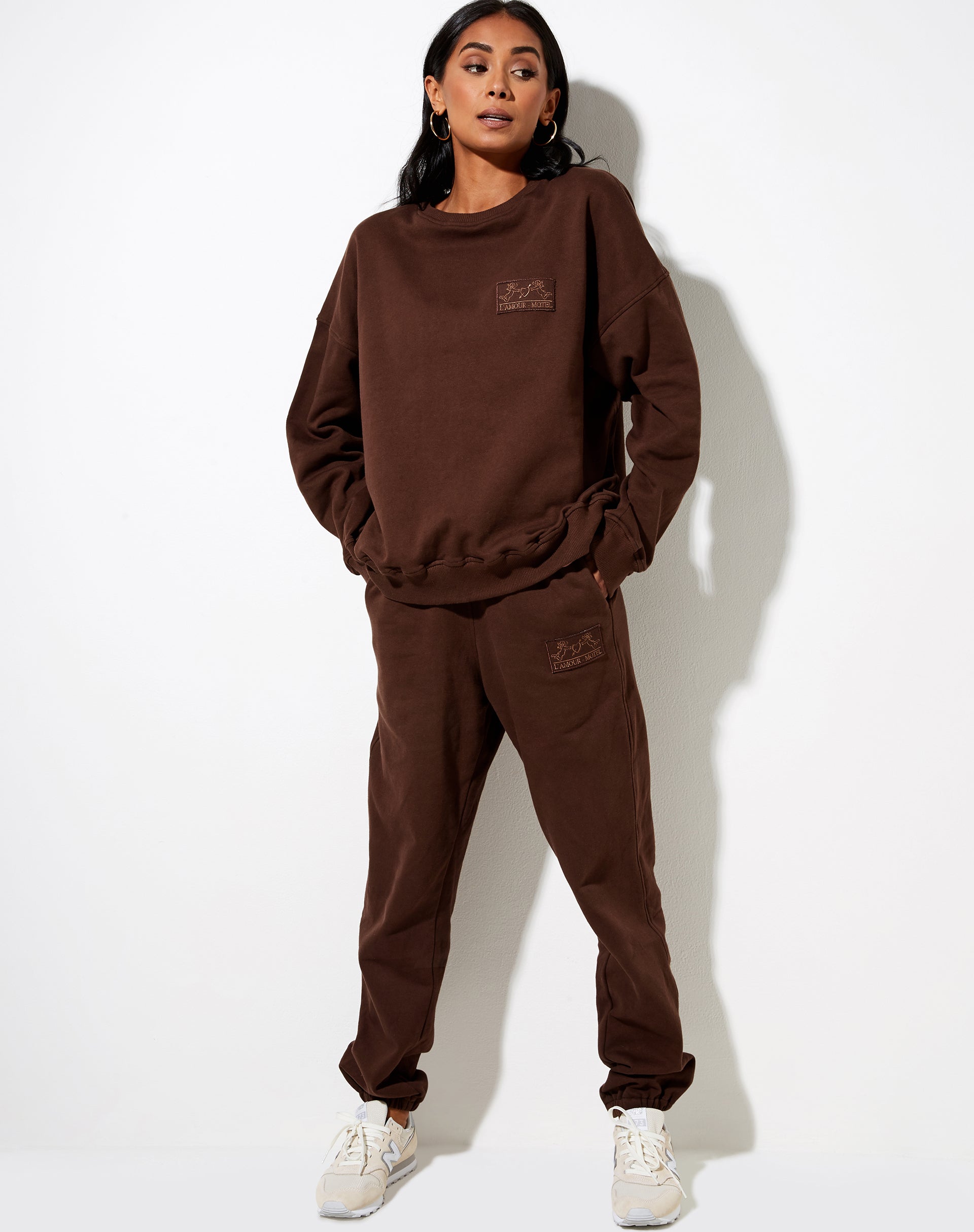 Afbeelding van Ted Sweatshirt in diep Mahonie LAmour Cherub Label Embro