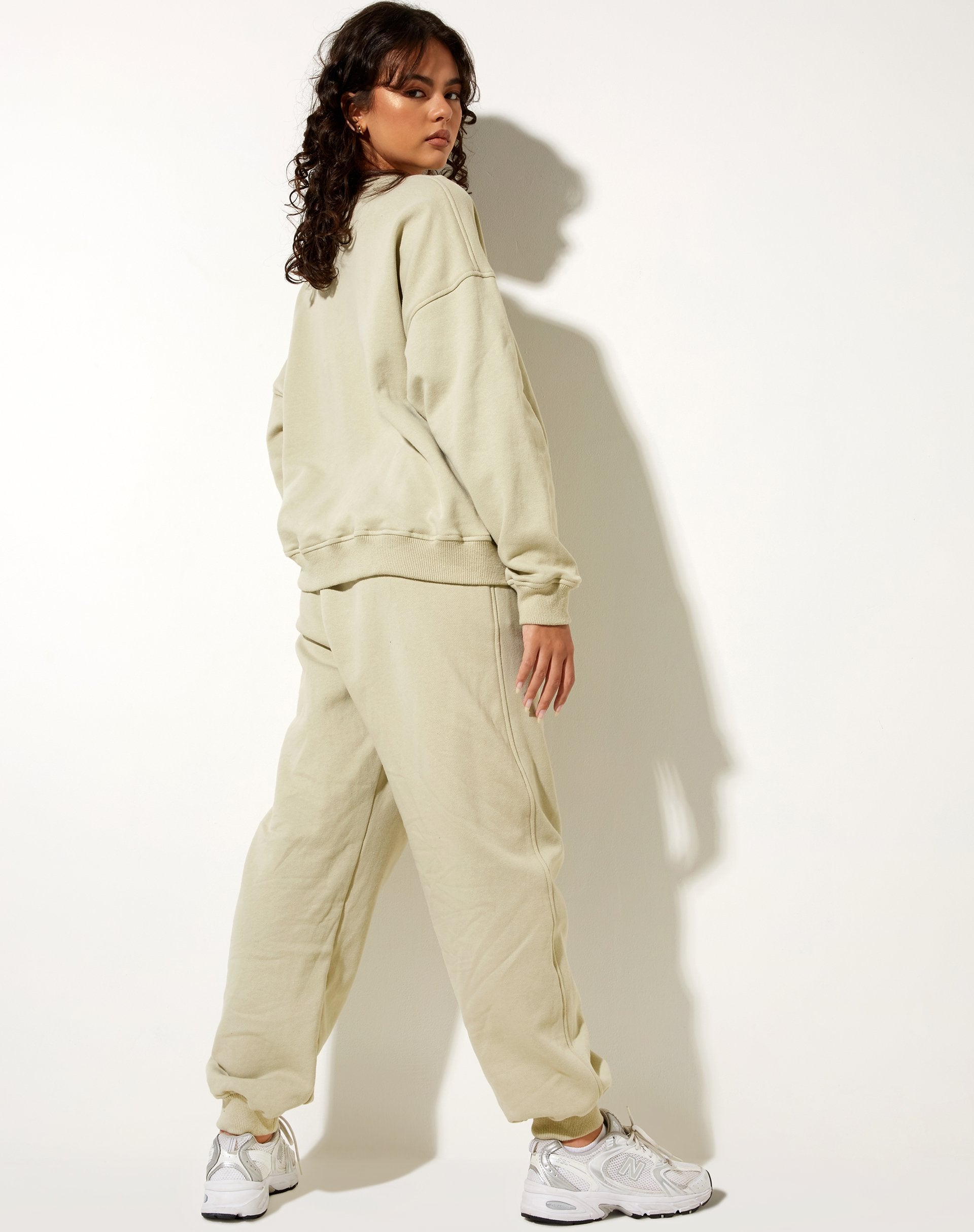 Afbeelding van Ted Sweatshirt in Pastel Groen Keepin It Casual