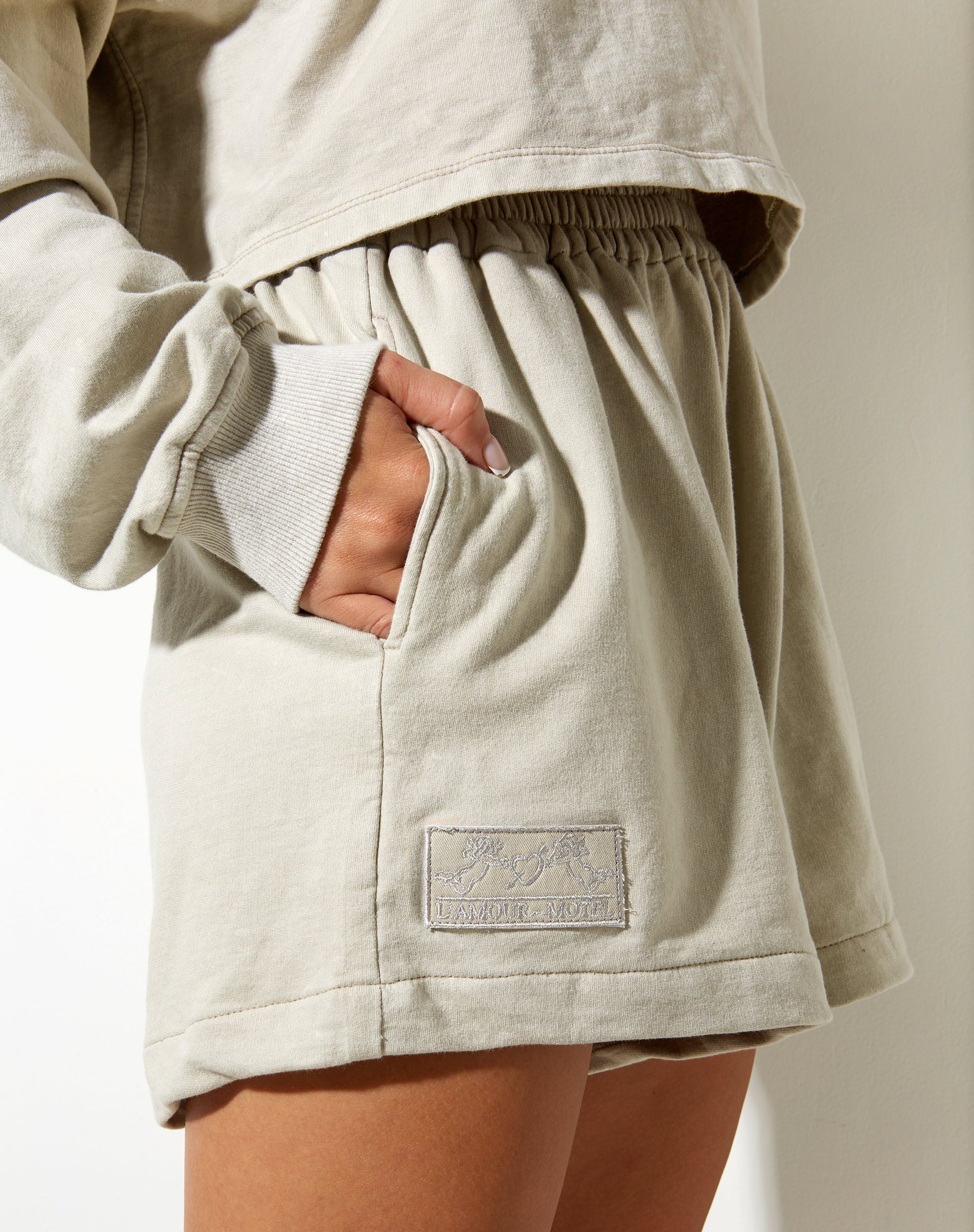 Afbeelding van Terry Short in Kokosmelk Cherubijn Lamour Label Embro