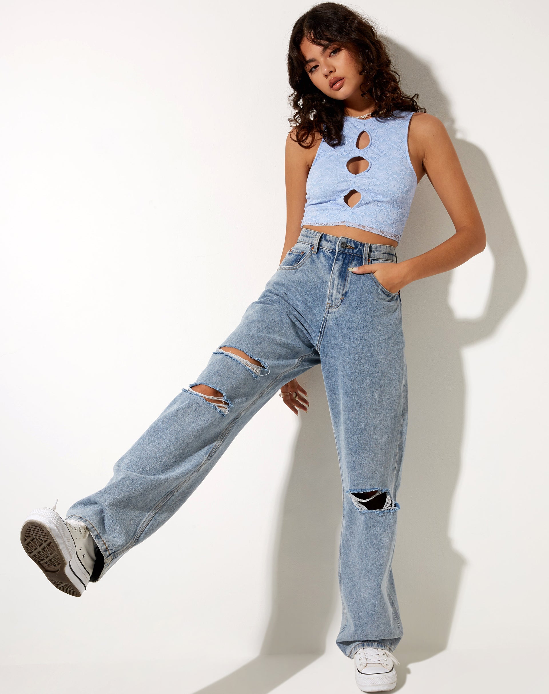 Afbeelding van Tiati Crop Top in Kant Poederblauw