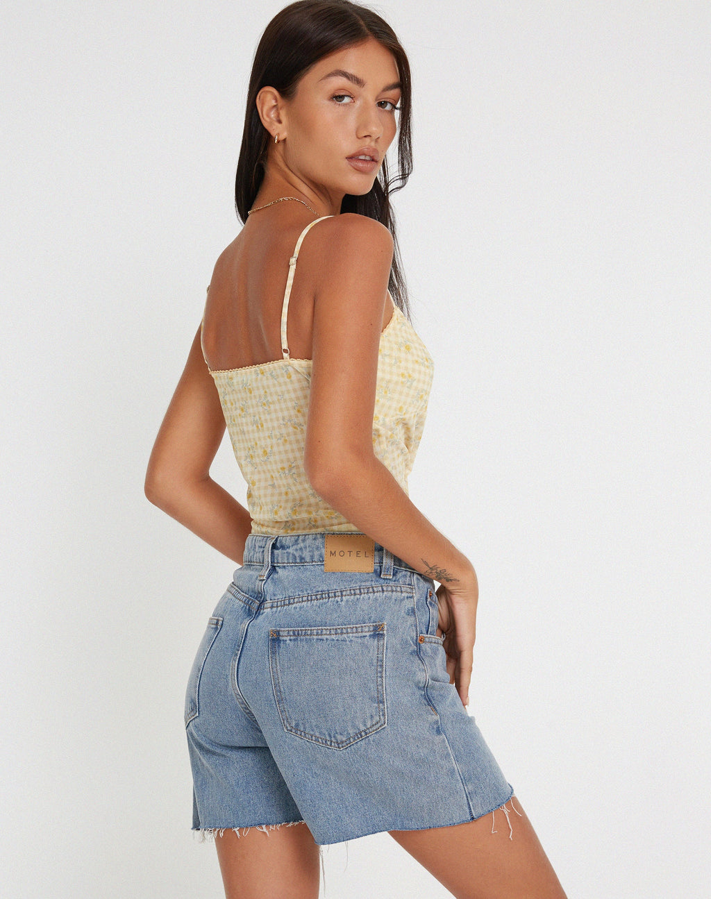 Tiava Cami Top in Gingham Bloemig Geel