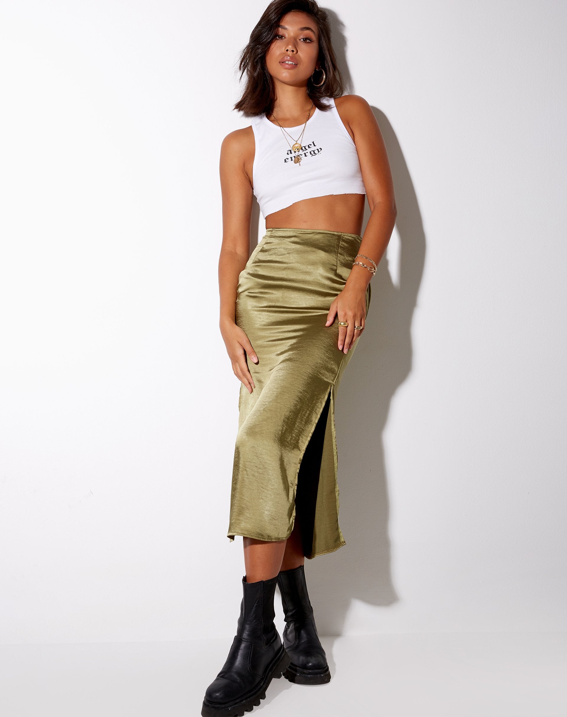 Afbeelding van Tindra Midi rok in satijn Olive