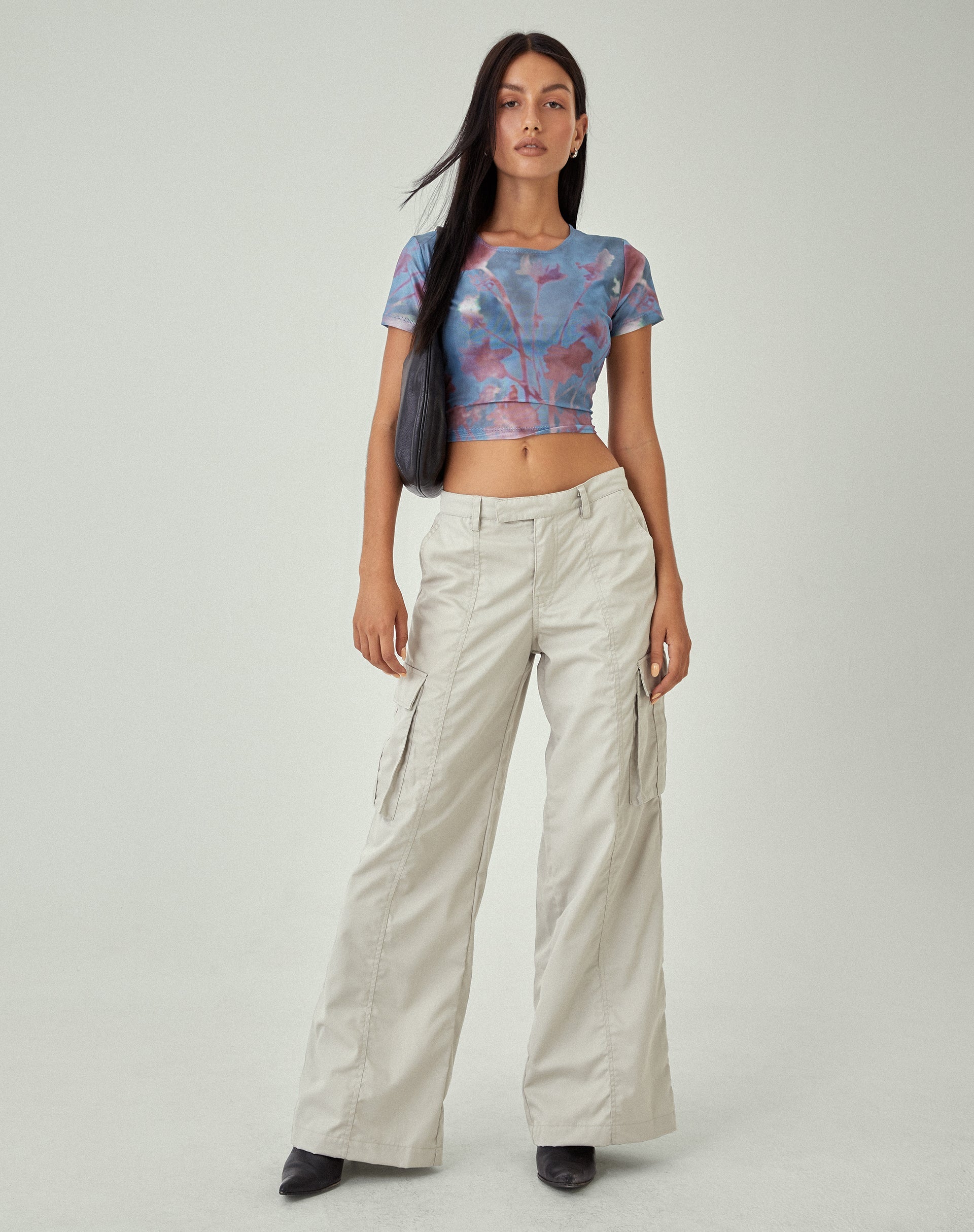 beeld van MOTEL X JACQUIE Tonia Bedrukte Top in Lumen Mesh Blauw