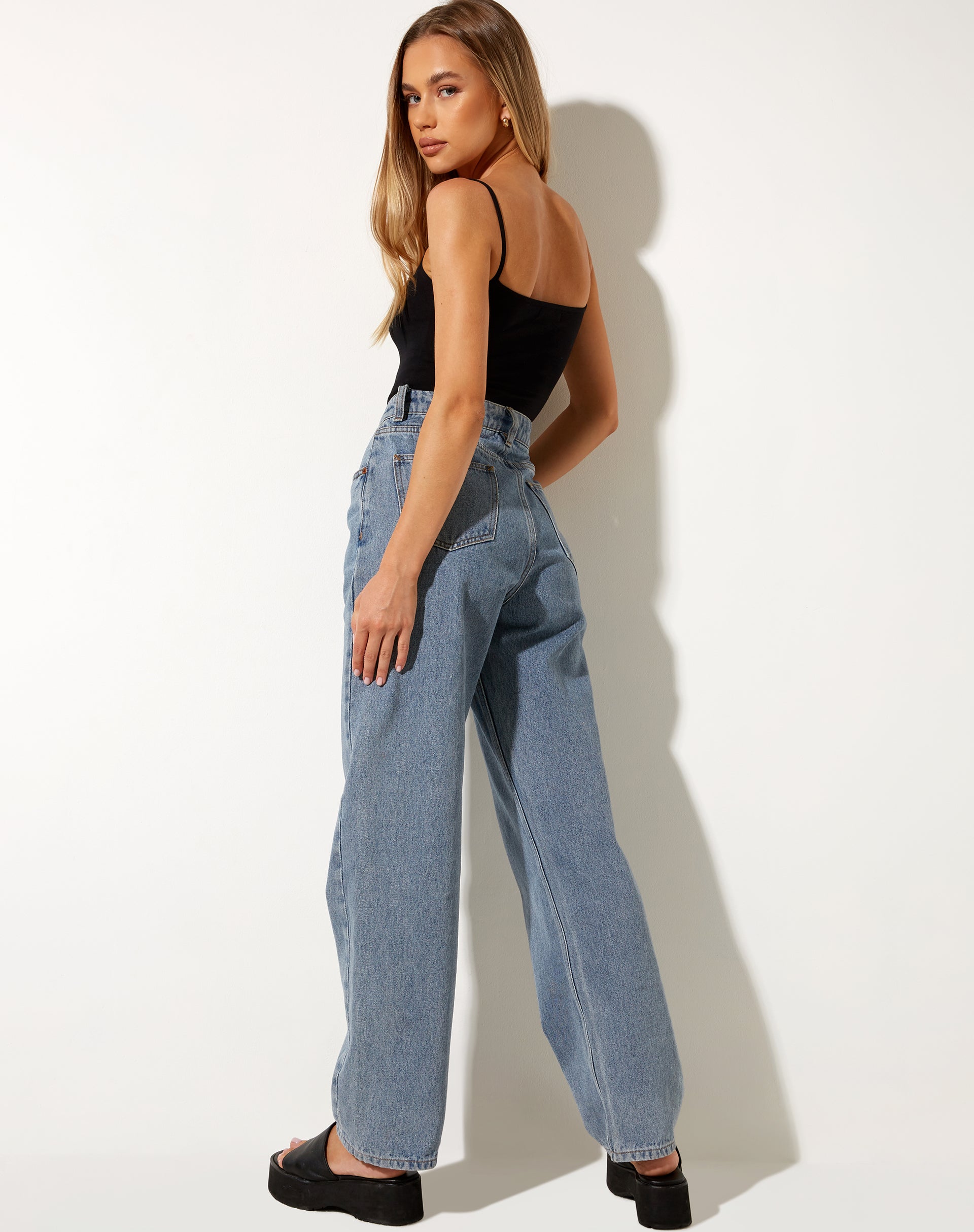 Afbeelding van Torri Cutout Bodice in Zwart