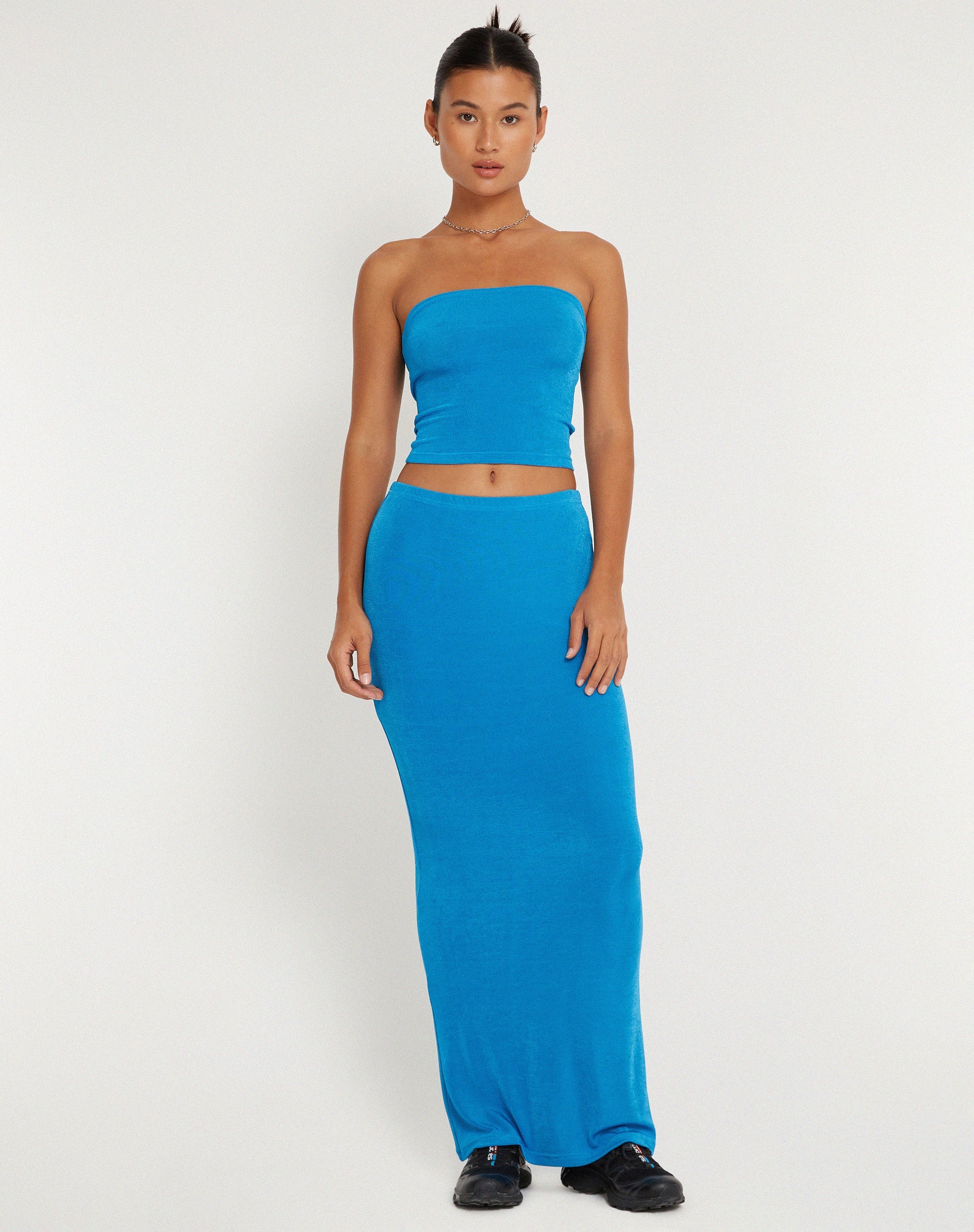 BEELD VAN Tulus Maxi Rok in Electric Blue