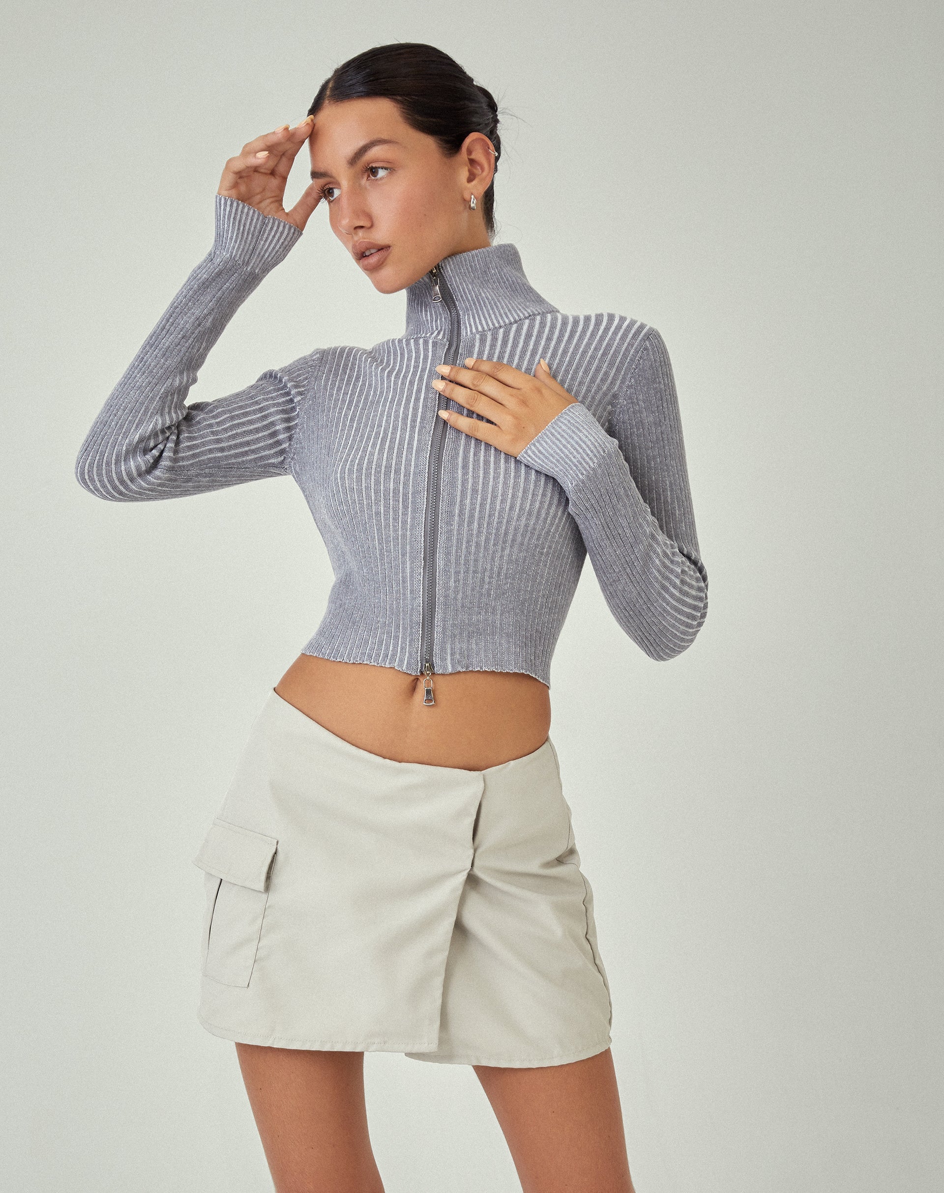 Afbeelding van MOTEL X JACQUIE Tuzifa Cropped Trui in Grijs
