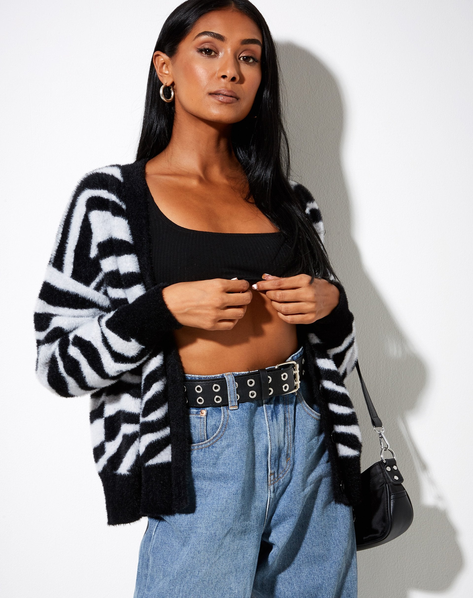 Afbeelding van Uriela Vest in gebreide zebra zwart-wit