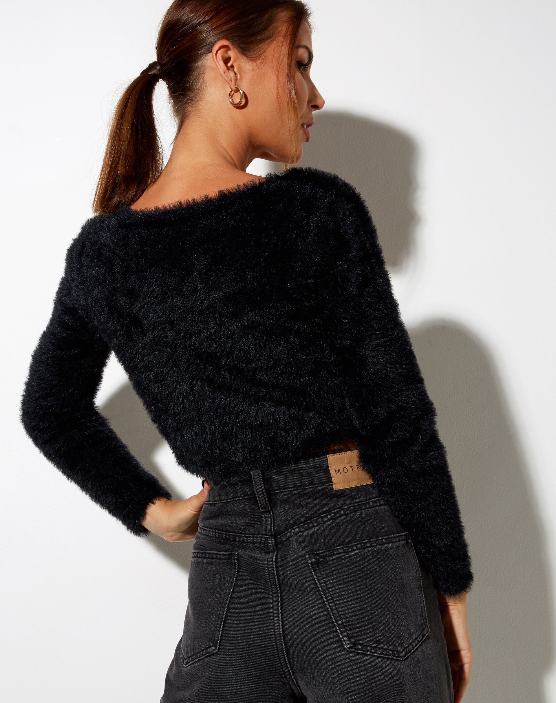 Afbeelding van Vima Cropped Cardigan in Knit Zwart