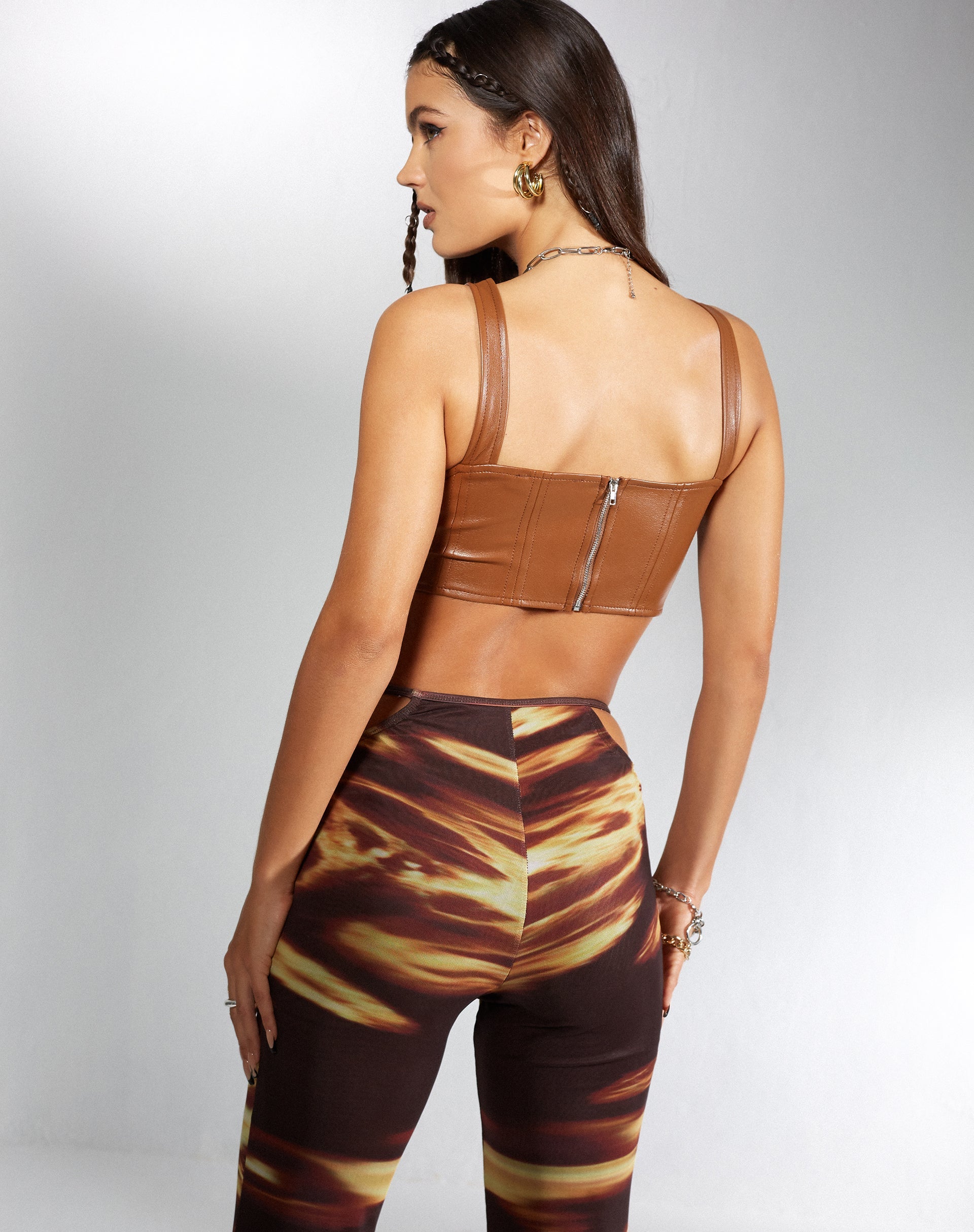 Afbeelding van MOTEL X IRIS Wawi Crop Top in PU Chocolade