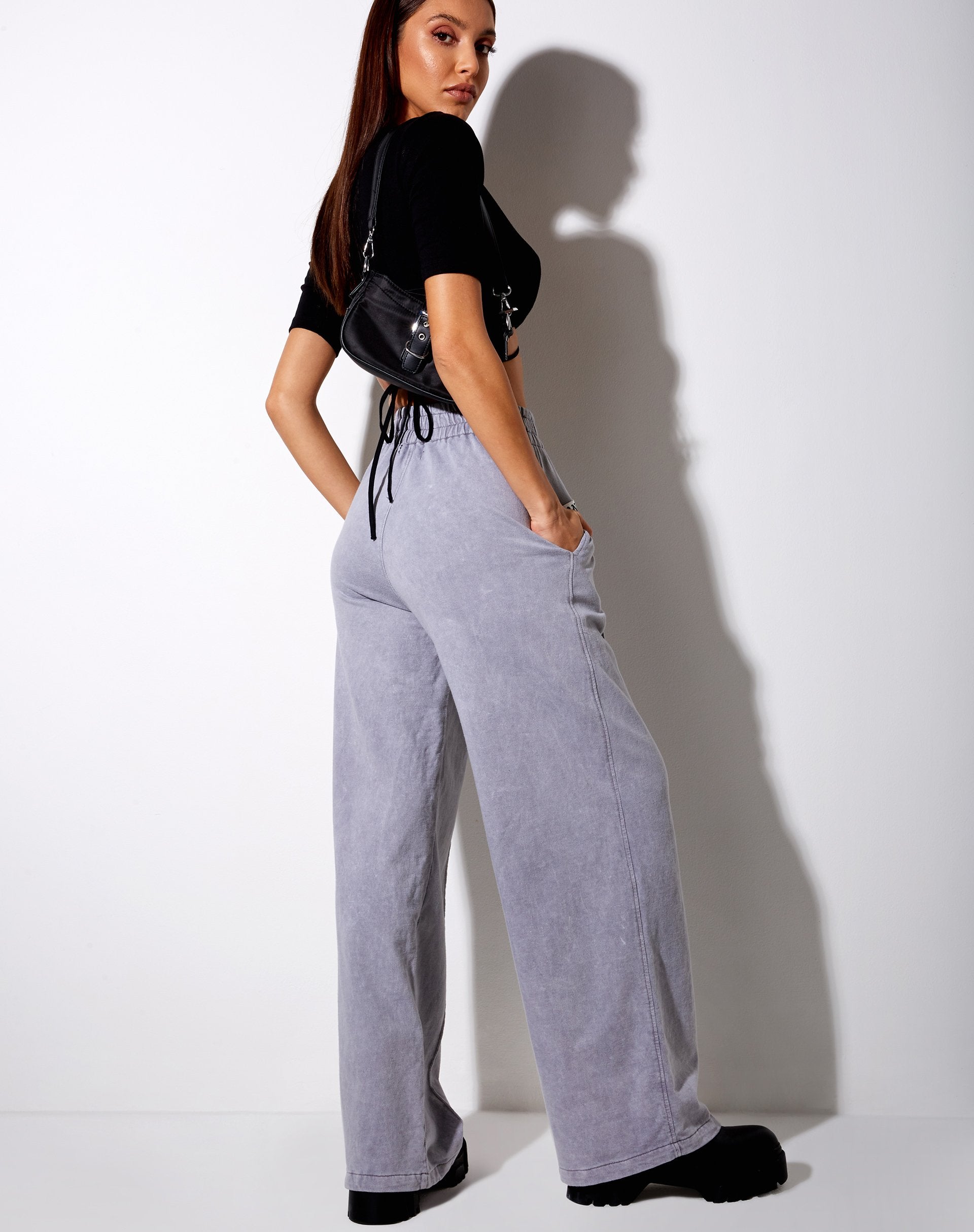 Afbeelding van Wungu Broek in Grijze Was Angel Embro Label