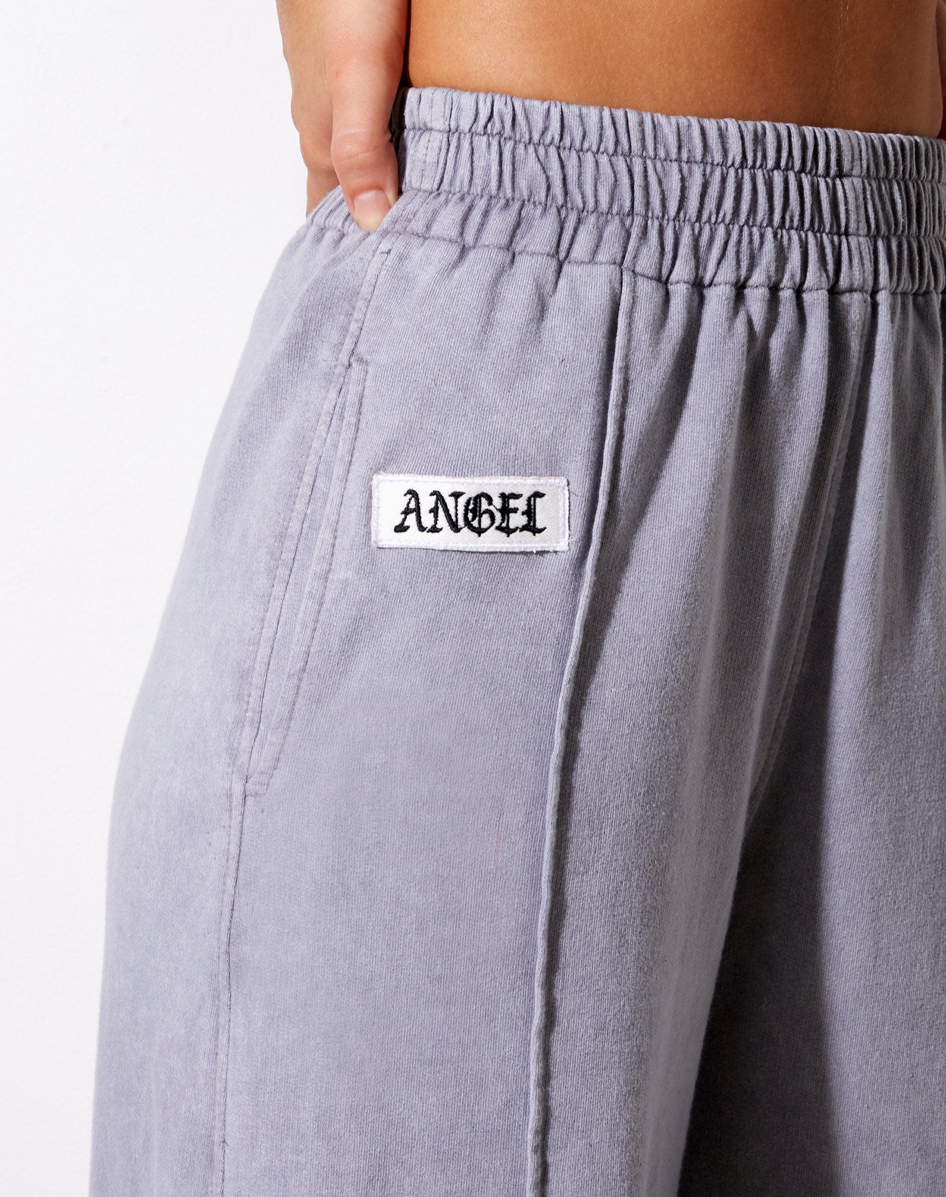 Afbeelding van Wungu Broek in Grijze Was Angel Embro Label