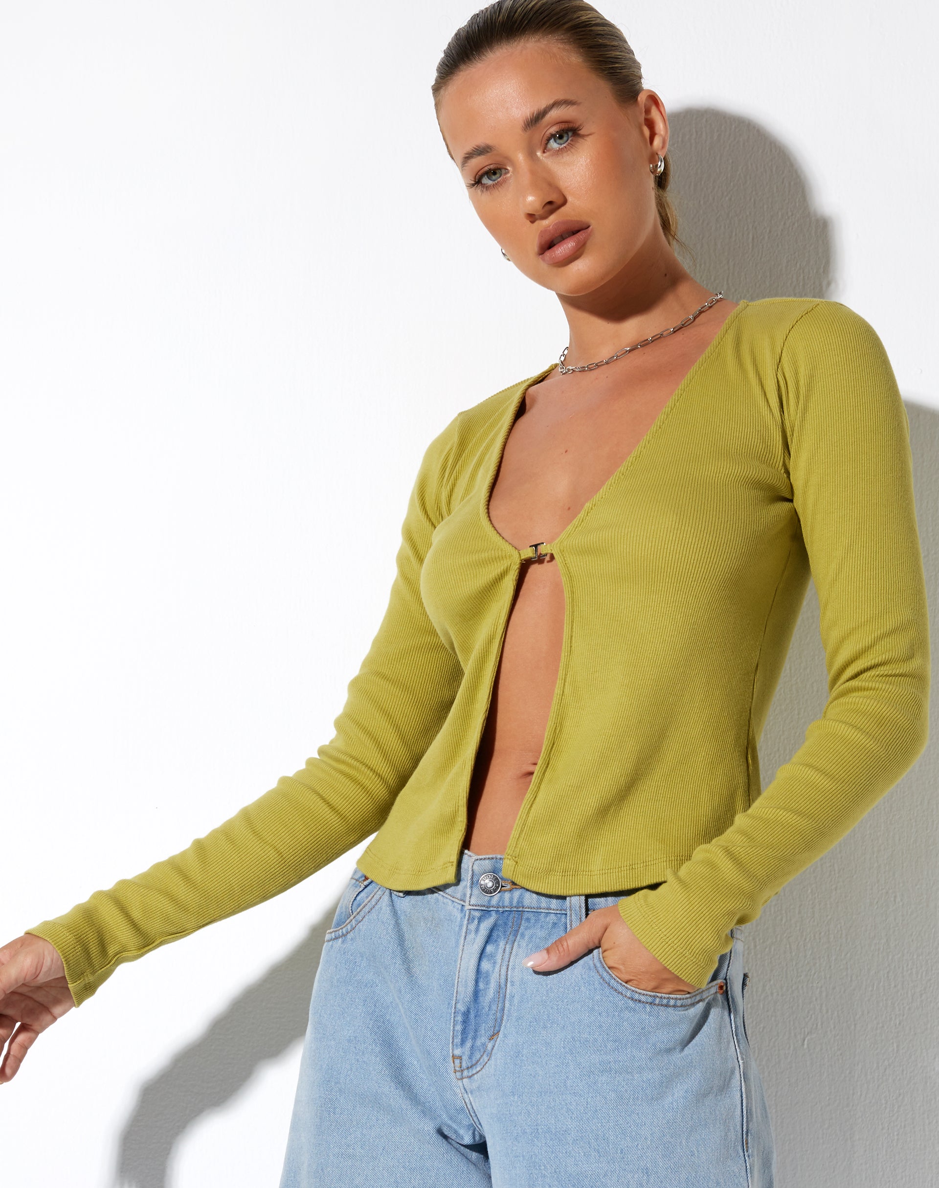 Afbeelding van Xiur Cardi in Rib Cress Green