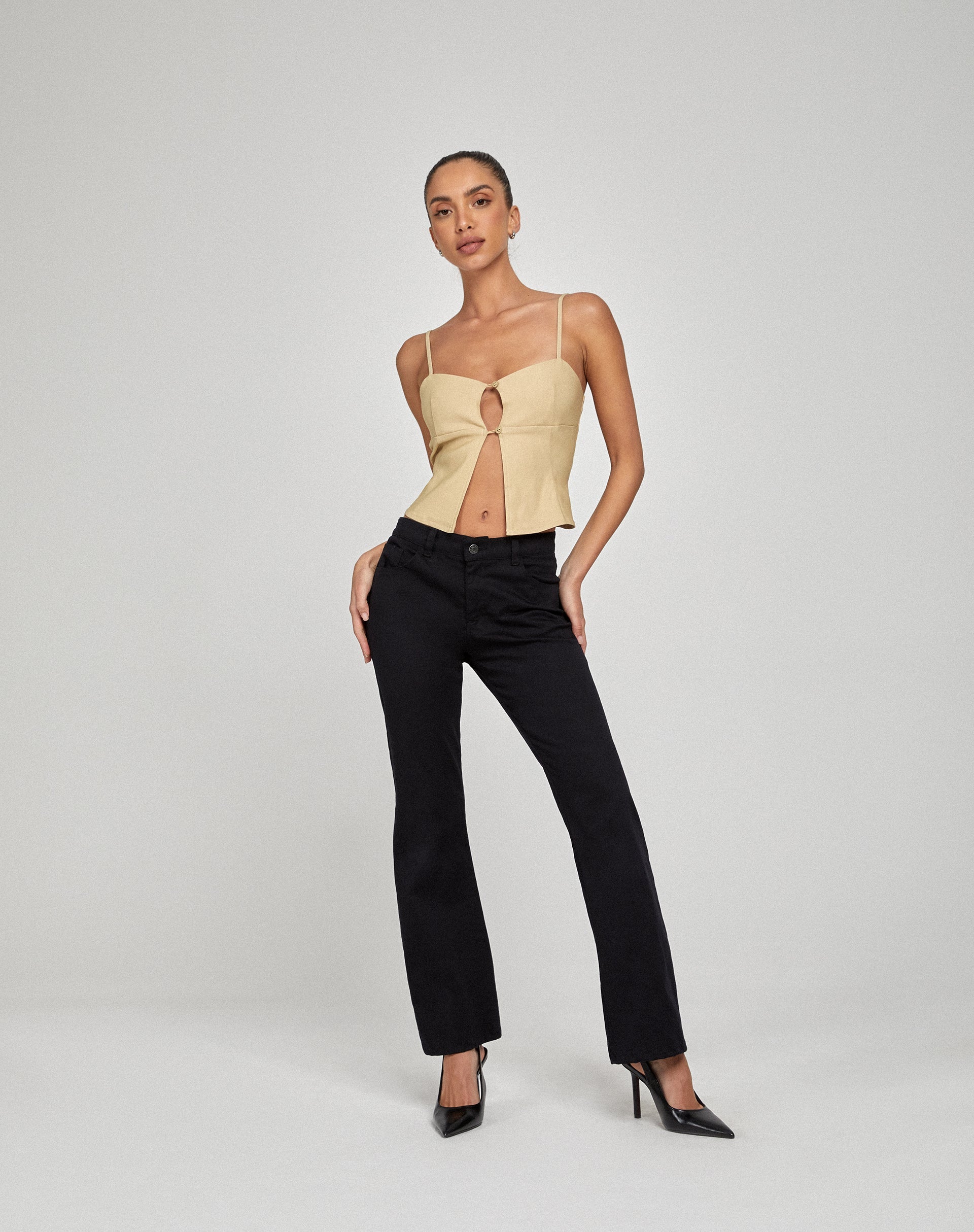 Yaka Cami Top in Getailleerd Ecru