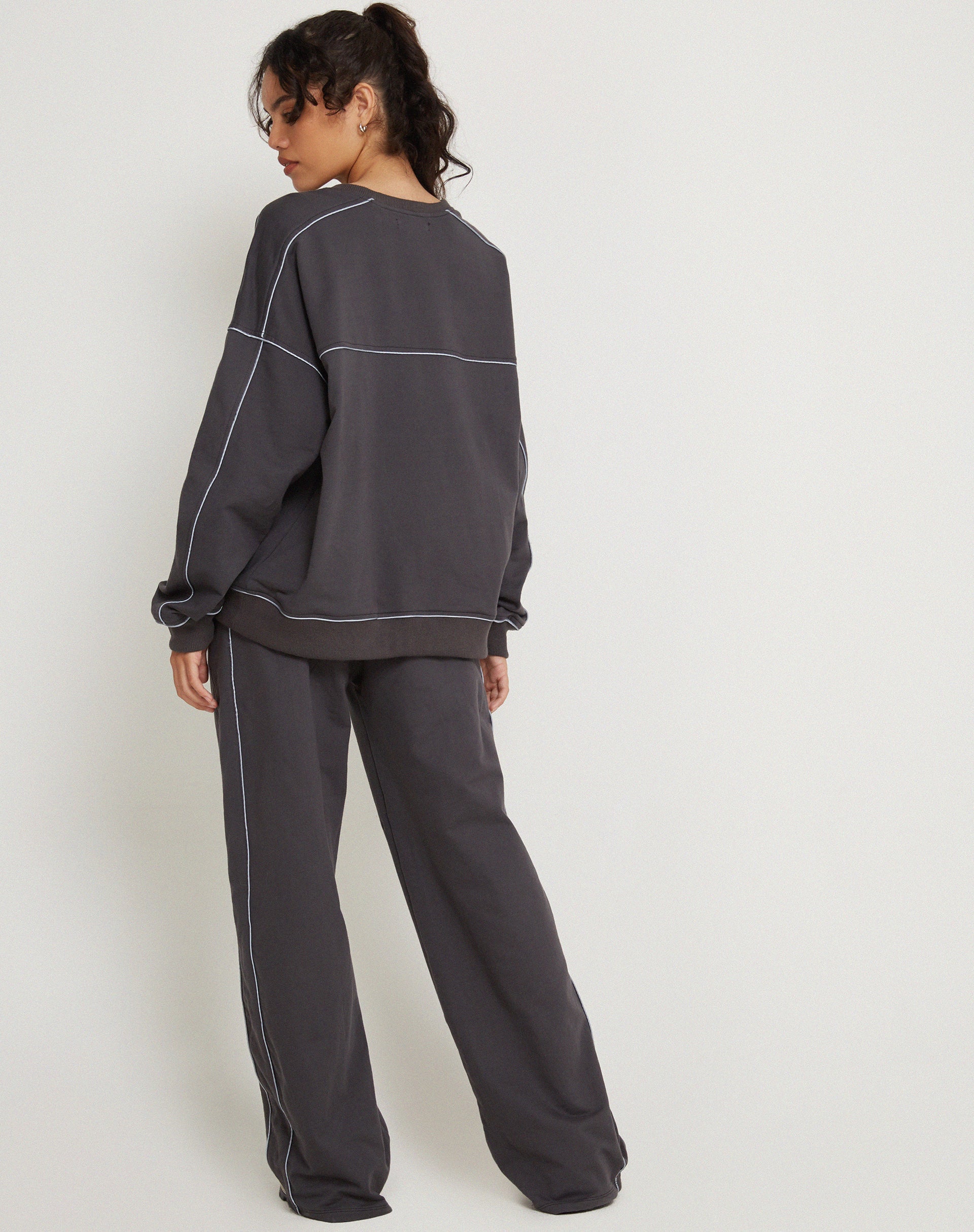 Afbeelding van Imogen Sweatshirt in Beluga Grey