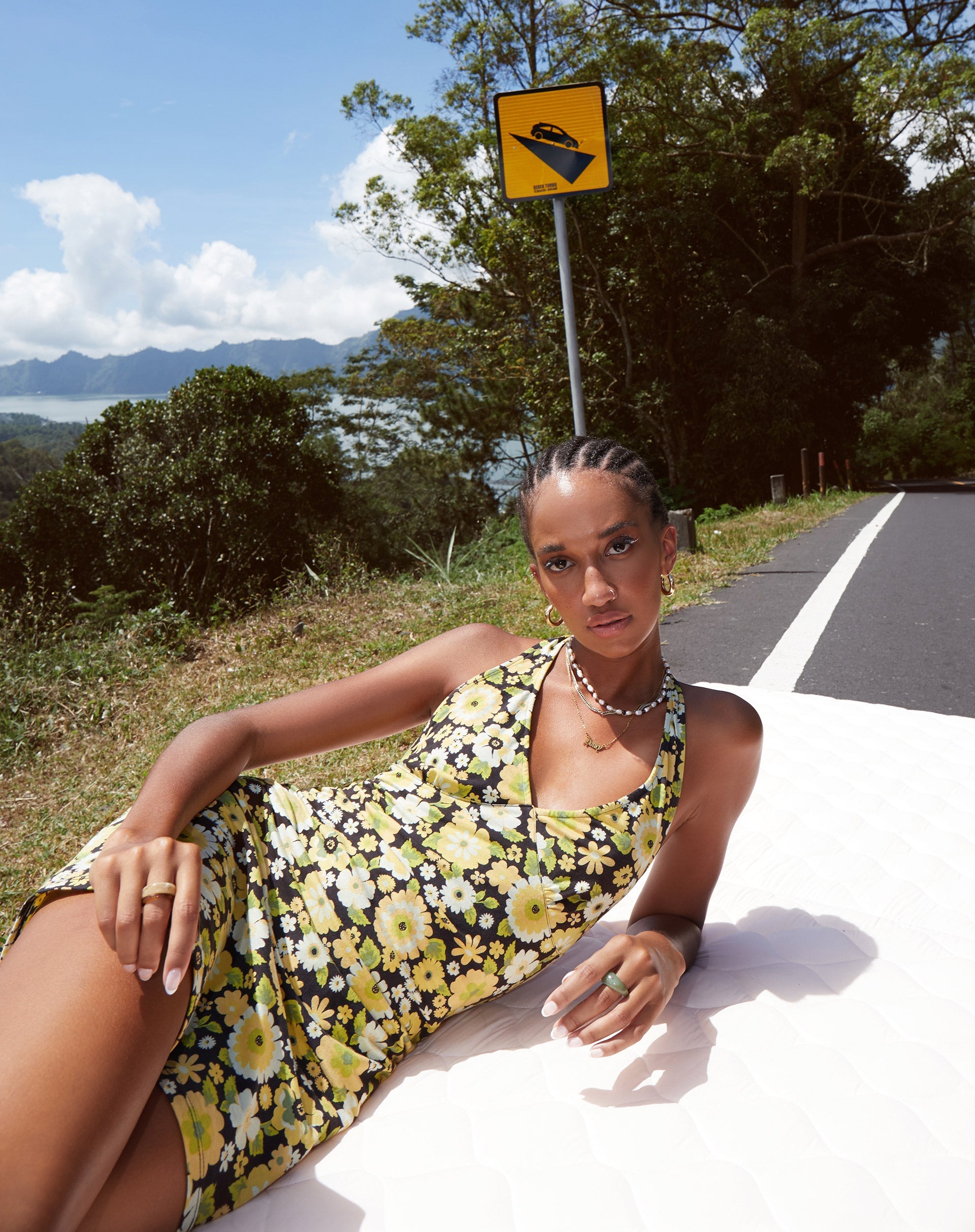 Afbeelding van Yvette Mini Dress in Retro Floral