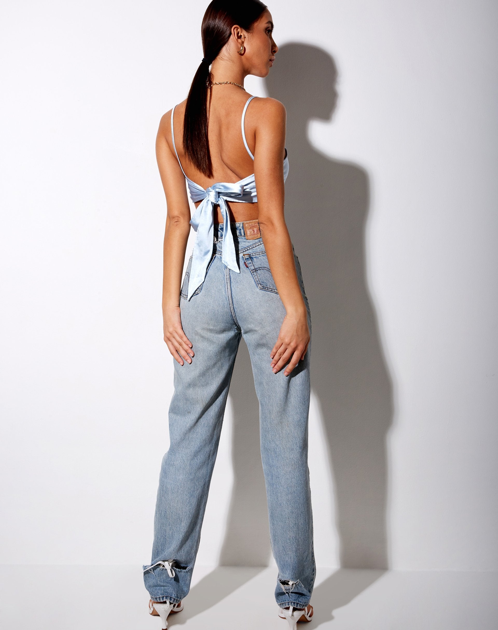 Afbeelding van Zashe Cami Top in satijn babyblauw
