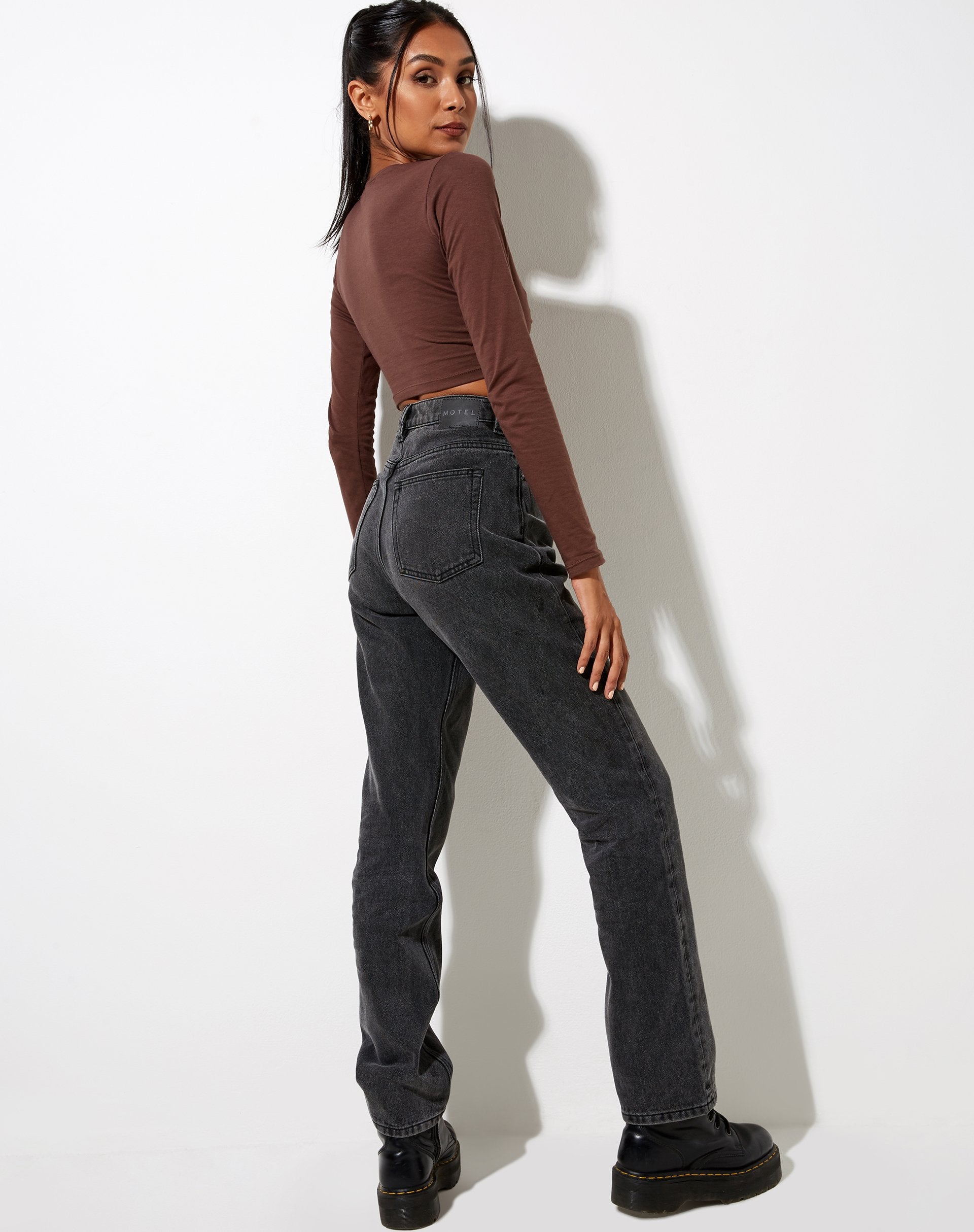 Afbeelding van Zen Crop Top in Diep Mahonie